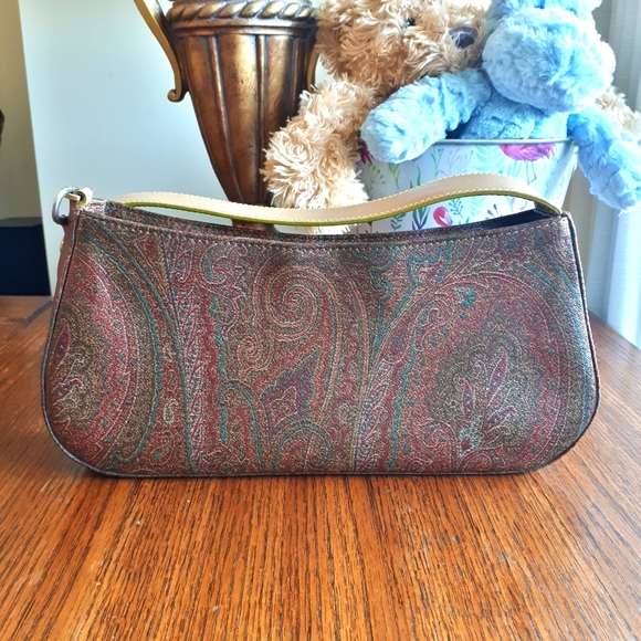 Luxury Style Small Shoulder Bag - Picture 7 of 8